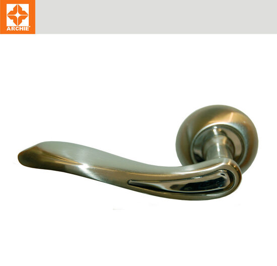 Iekšdurvju rokturis ARCHIE AH10102-78 – elegants bronzas tonis